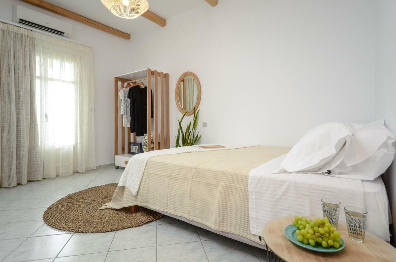 Smirida Suites Naxos City Bagian luar foto